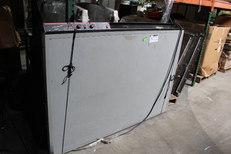 lot 8 image: Seal Products VacuSeal Vacuum Sealer Model 4366M-HS Combination Vacuum Press Serial No. C43-1504 Vacuseal 4366 MHS 230V60Hz20Amp 72 x 50.5 x 6.