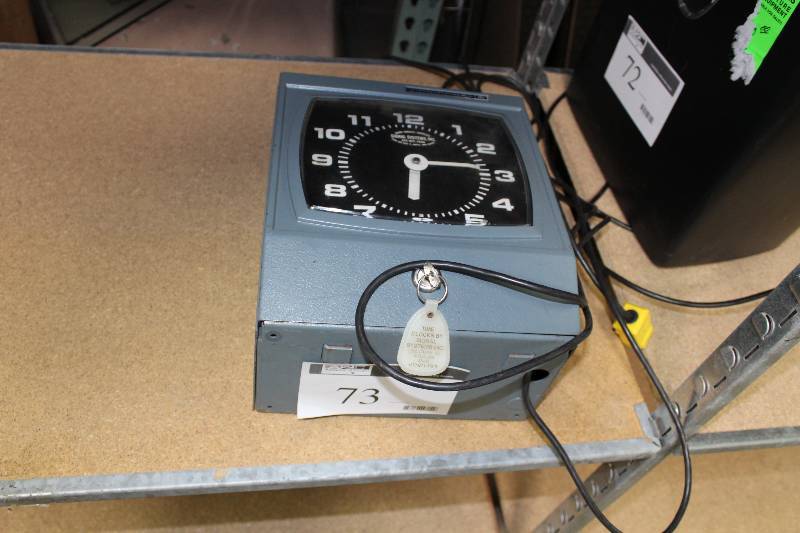 lot 73 image: Signal Systems Inc. Clock For Time Punch Machine.