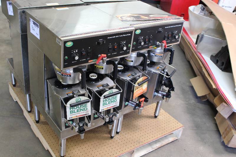 lot 84 image: Lot of (2) Holiday Pantry Commercial Coffee Makers & Warmers Dual Pots Top Brewing 18 x 19 x 33.