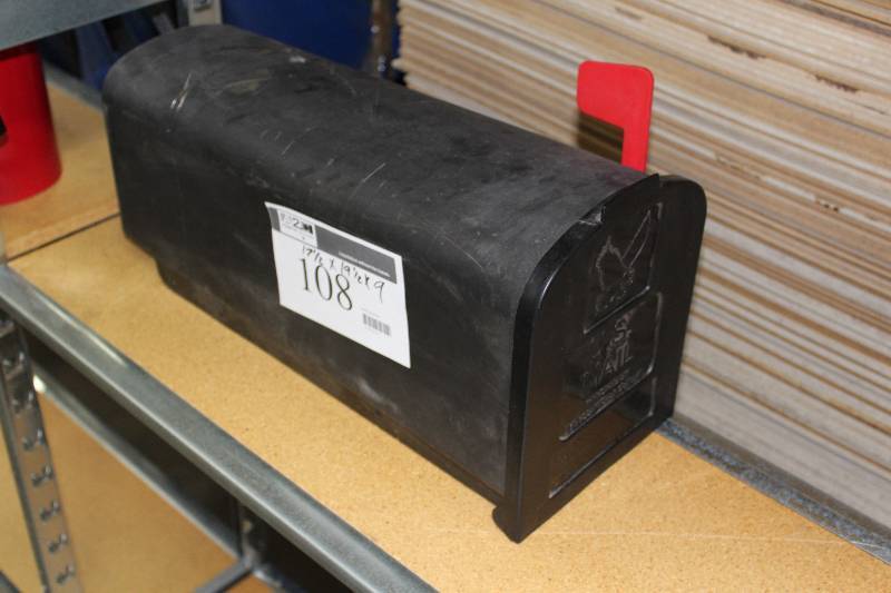 lot 108 image: Mail Box wRed Flag 17.5 x 19.5 x 9.