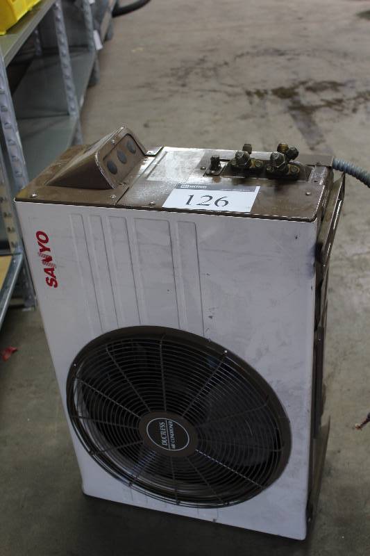 lot 126 image: Sanyo Outdoor Air Conditioner Unit Model CS1211 Split Type Air Conditioner 11A.