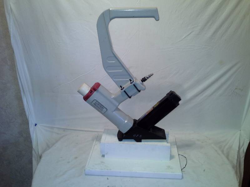 2-in-1 Flooring Air NailerStapler