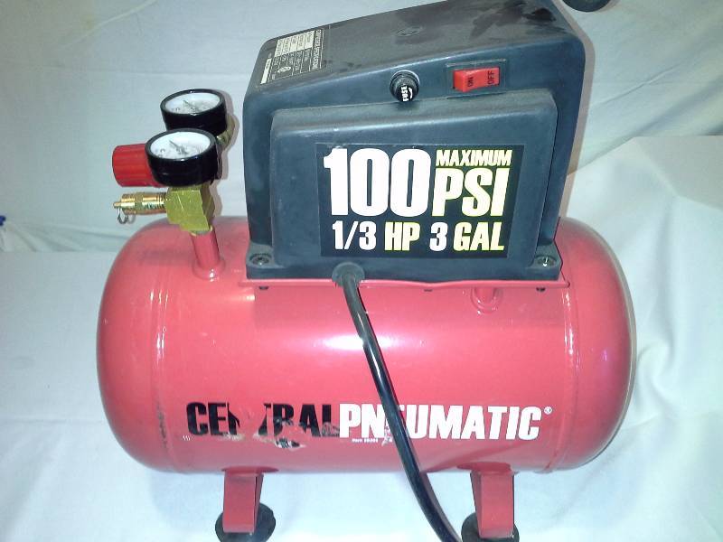 3 gal. 13 HP 100 PSI Oilless Hotdog Air Compressor
