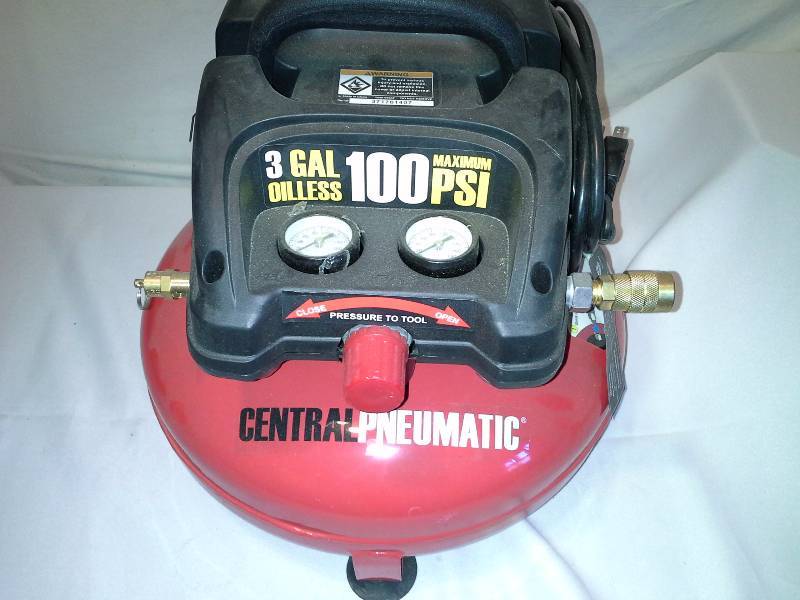 3 gal. 13 HP 100 PSI Oilless Pancake Air Compressor