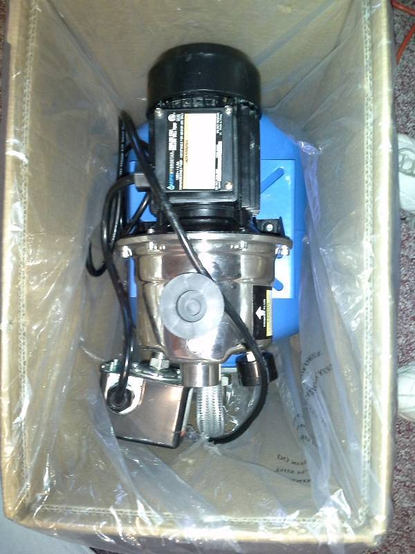 1 HP Shallow Well Pump with Stainless Steel Housing 920 GPH