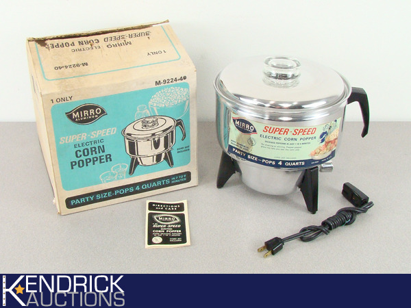 lot 5 image: Vintage NOS Mirro Super Speed Electric Corn Popper