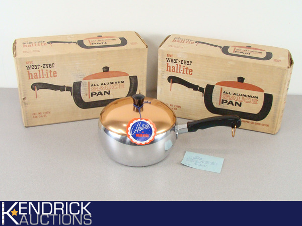 lot 13 image: 2 NOS Vintage Wear-Ever Hallite 3 12 qt. Sauce Pans