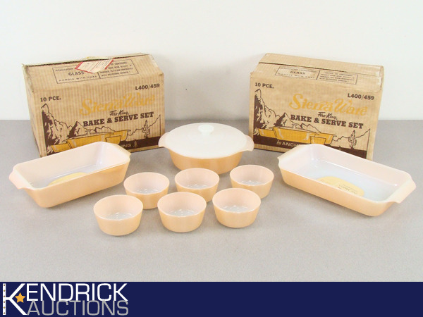 lot 18 image: 2 NOS Vintage Anchor Hocking Fire King 10 Piece Sierra Ware Bake & Serve Sets