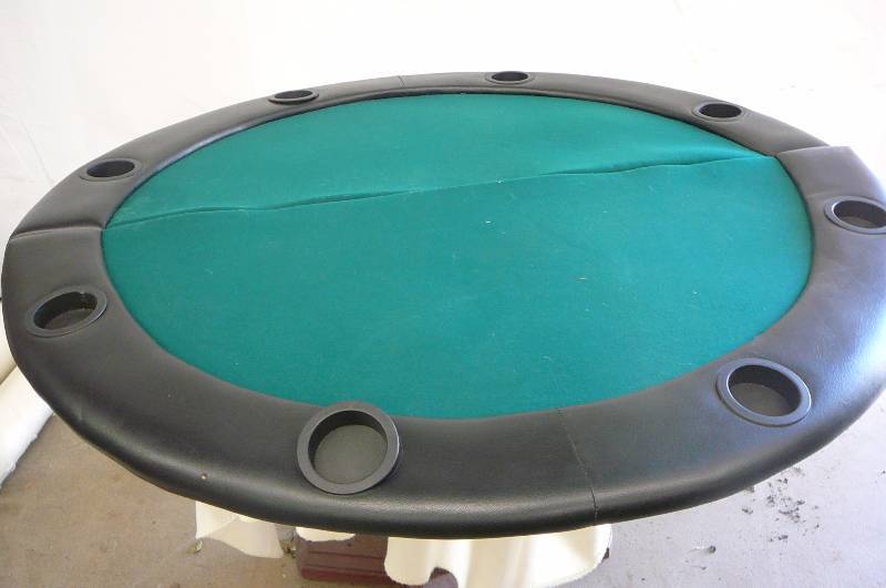 lot 53 image: Poker Table Top with Cup Holders and bag