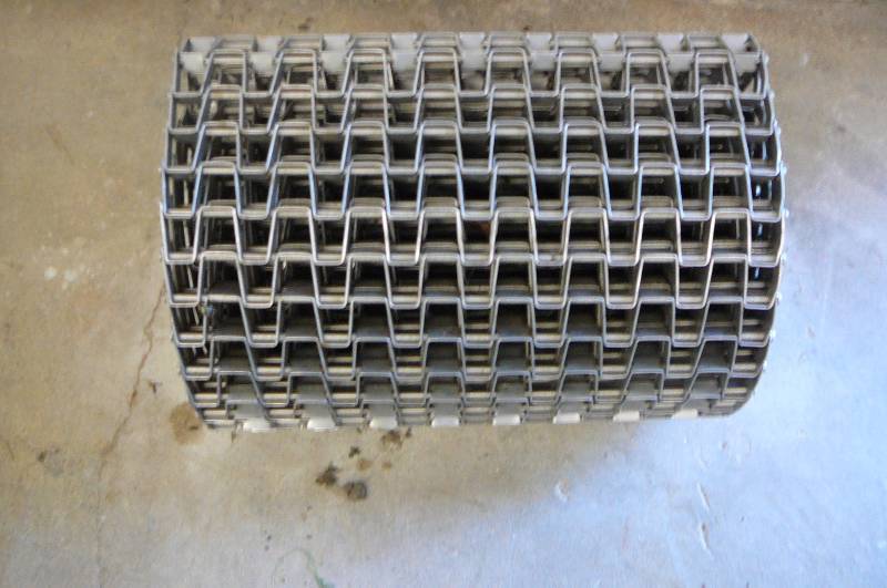lot 14 image: Convayer Chain 16 wide X 14 Long