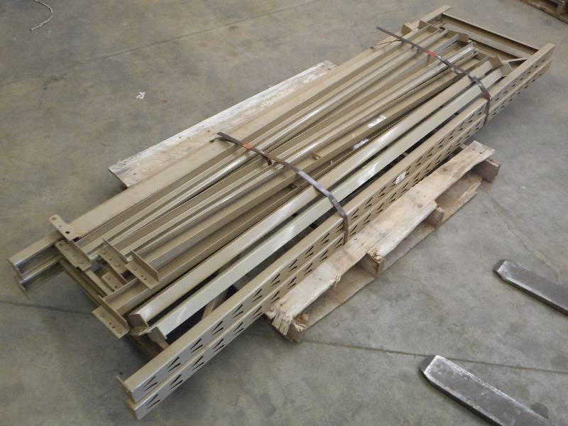 lot 1 image: Unused Commercial Pallet Racking (...