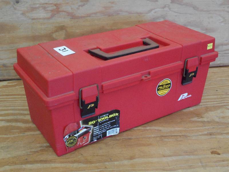 lot 31 image: Plano 20 Plastic Toolbox ...