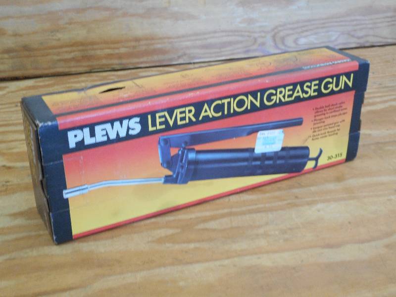 lot 47 image: Unused Plews Lever Action Grease Gu...