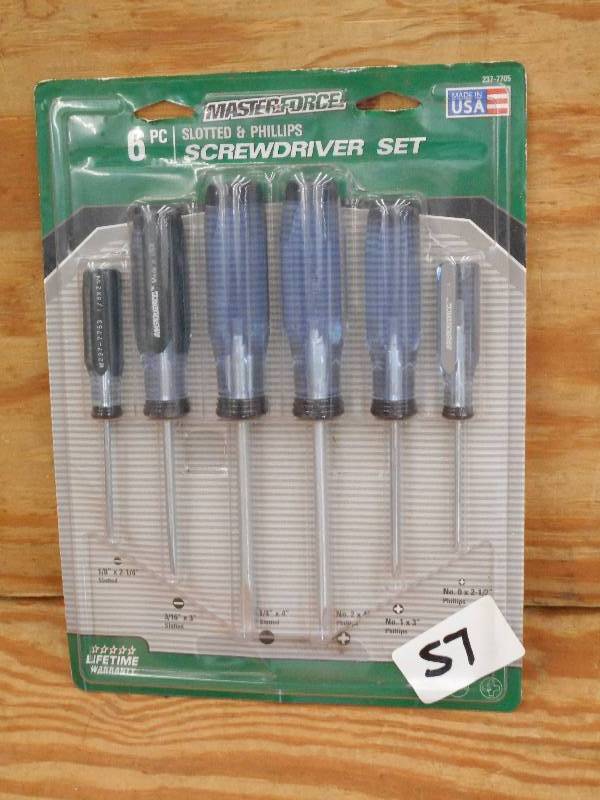 lot 57 image: Unused MasterForce 6-Piece Screwdri...