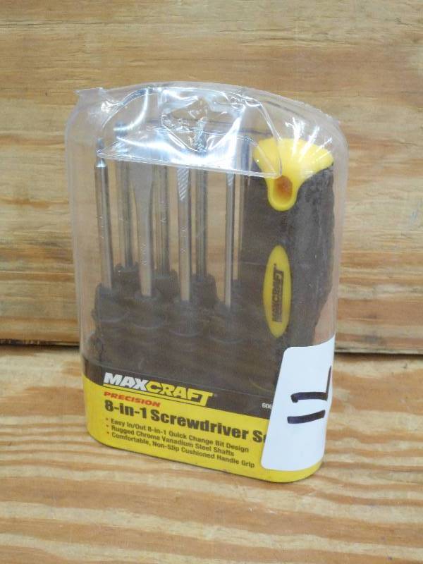 lot 71 image: Unused MaxCraft 8-In-1 Screwdriver ...
