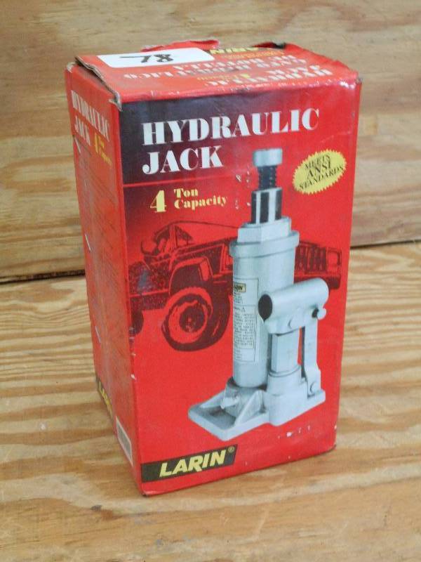 lot 78 image: Unused Larin 4-Ton Bottle Jack ...