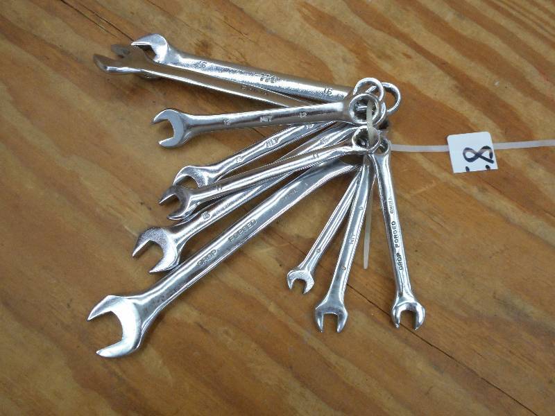 lot 83 image: 10-Piece Metric Wrench Set ...