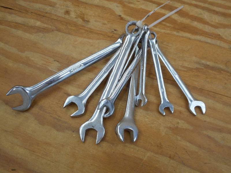 lot 84 image: 9-Pieces Metric Wrench Set ...