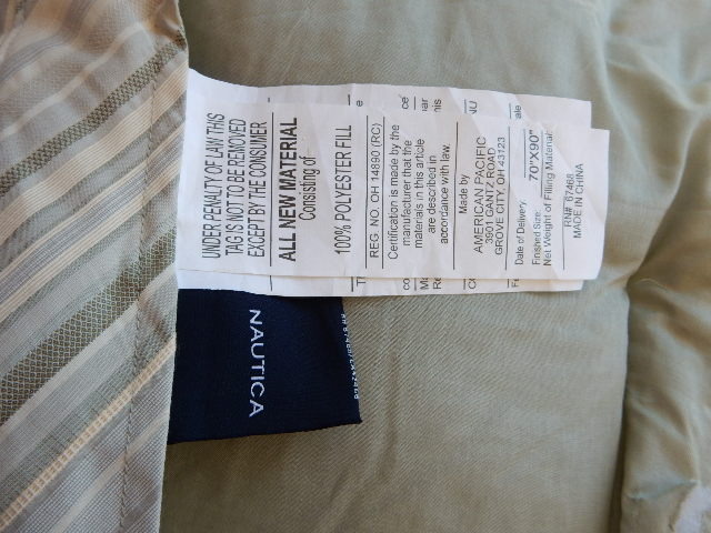 lot 59 image: Nautica Comforter, Bathroom scale, Lamps