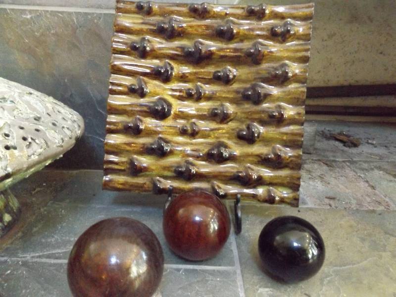 lot 25 image: Glass Plate and Easel, Glass Balls, Candle Holder