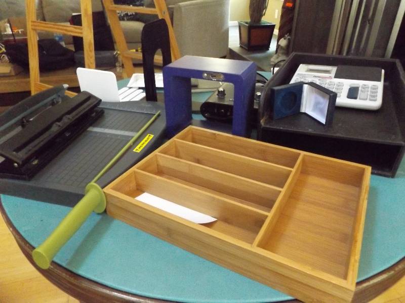 lot 53 image: Office Supplies