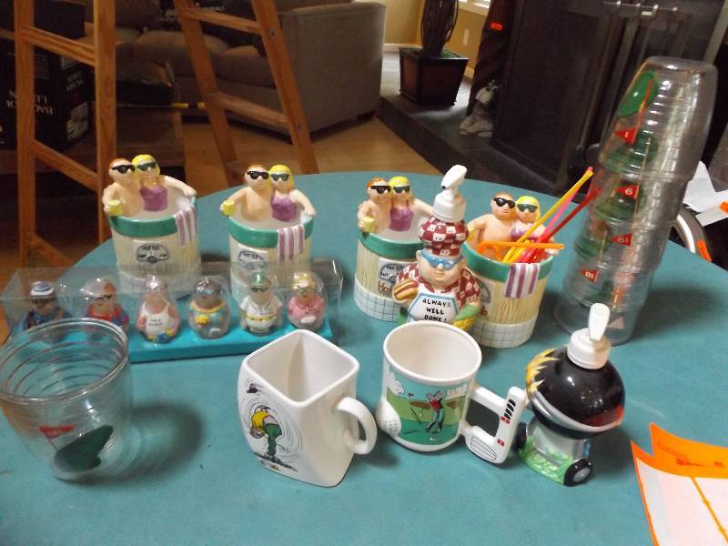 lot 73 image: Golf Tumblers, Candles, Glasses, Mugs, more