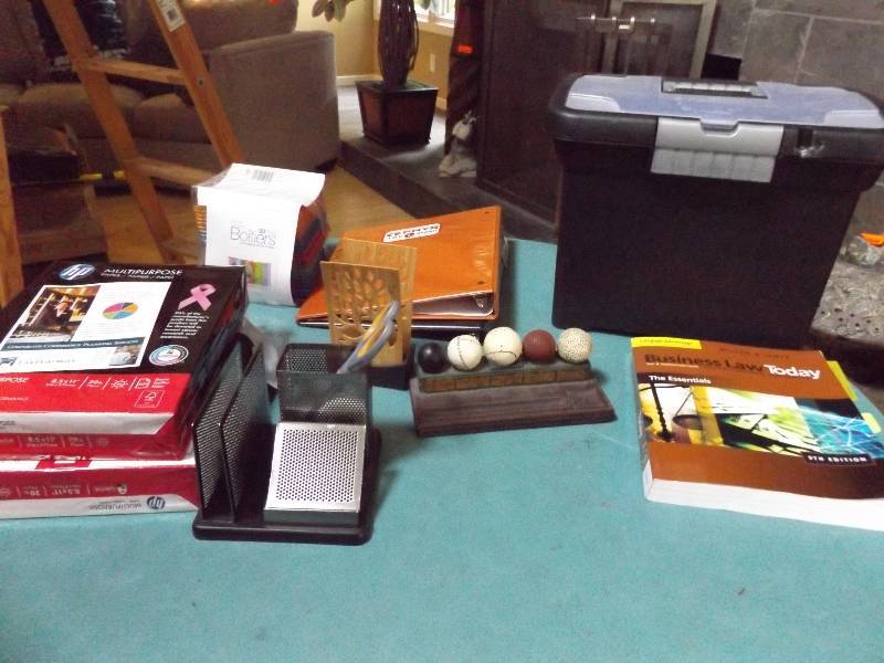 lot 74 image: Office Supplies