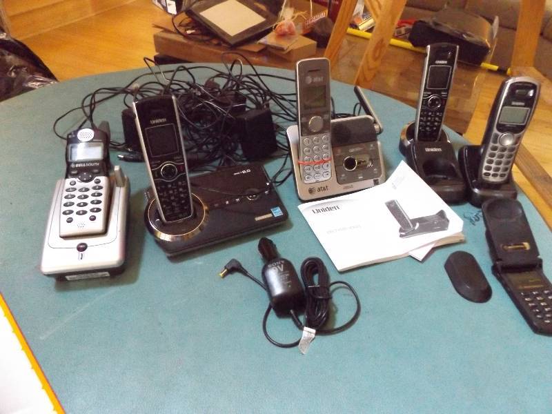 lot 85 image: Telephones, Parts, Cords