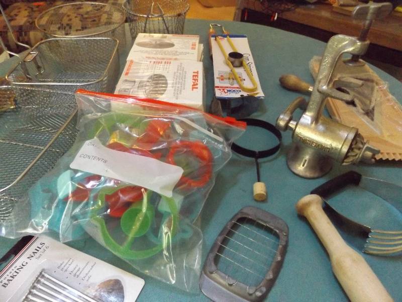 lot 151 image: Meat Grinder, Fryer Baskets, Kitchen Utensils