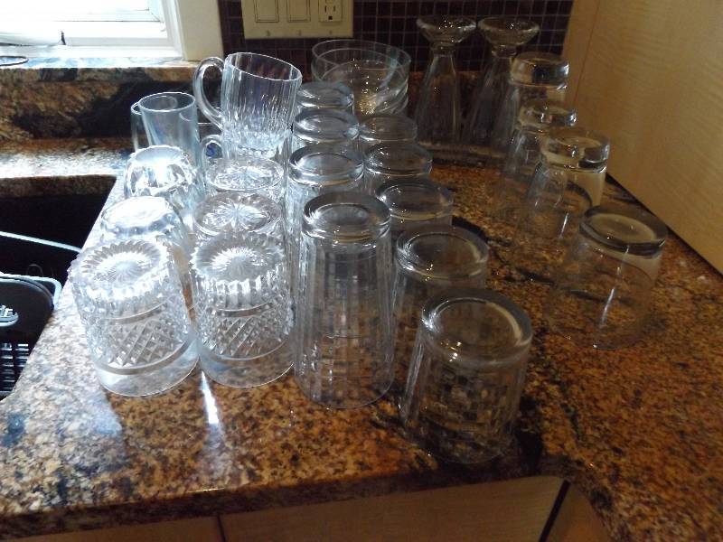 lot 221 image: Glasses Set, Glasses, Bowls