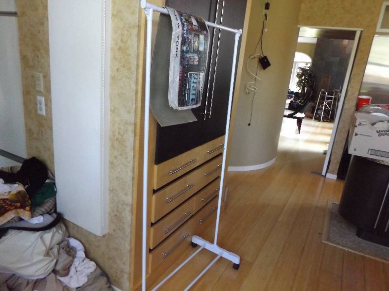 lot 227 image: Clothes Rack