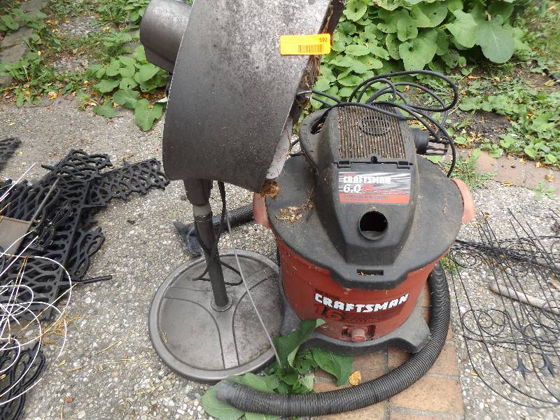 lot 592 image: Craftsman Shop Vac and Standing Fan