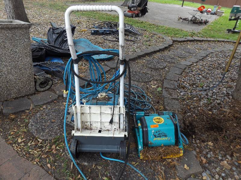 lot 570 image: Dolphin Dynamic, another like machine on 2 Wheel Cart