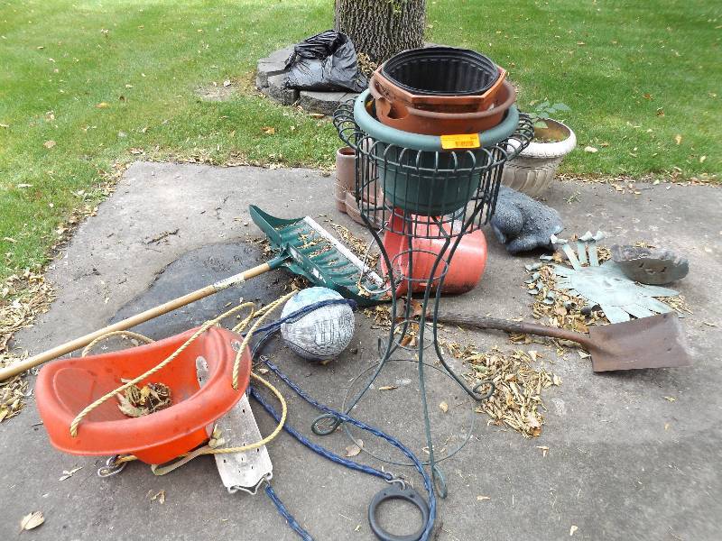 lot 563 image: Childs Swing, Snow Shovels, Outdoor Dcor