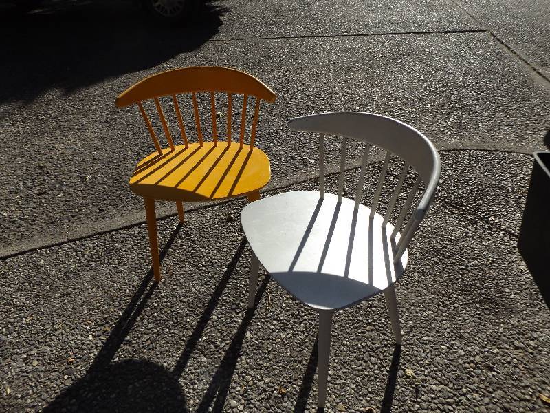 lot 419 image: Wooden Chairs