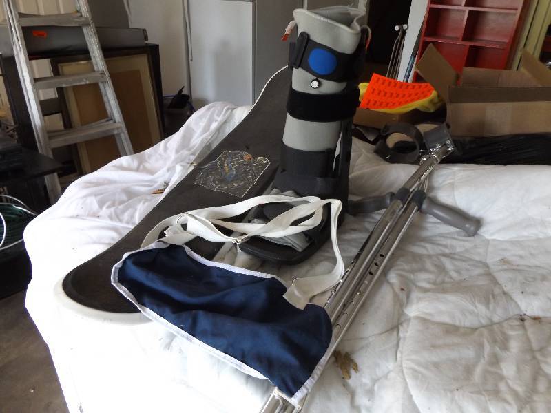 lot 295 image: Crutches, Foot Medical Boot, Snowboard