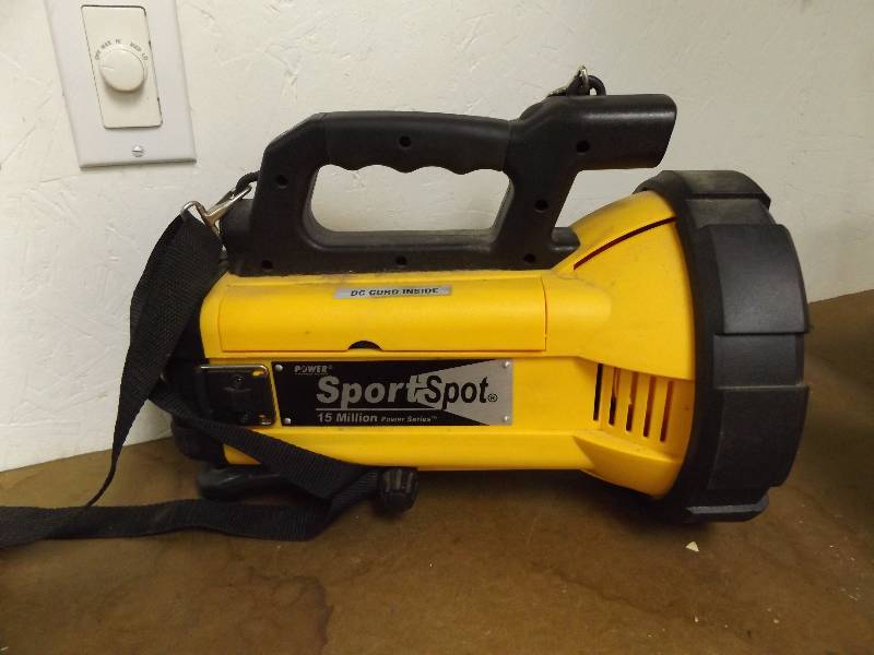 lot 314 image: Spotlight, Flashlight