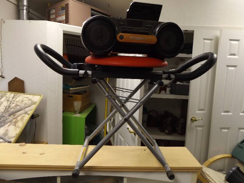 lot 330 image: Fitness Bench, Stereo