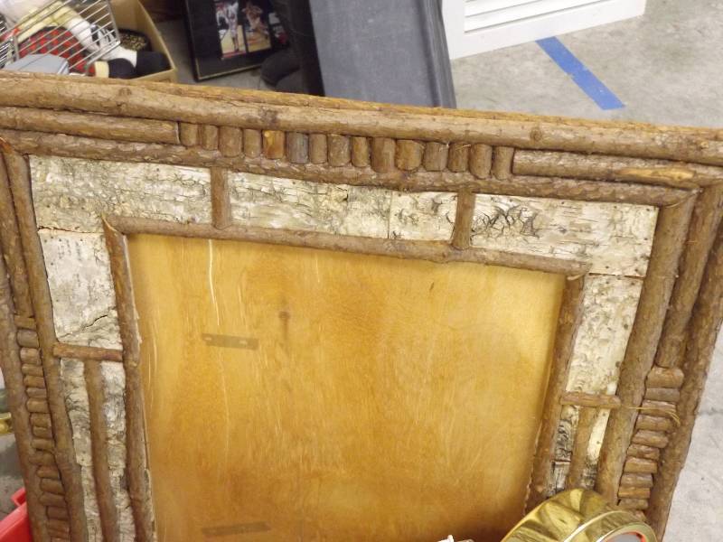 lot 518 image: Mirror, Ceiling Fan, Picture Frame
