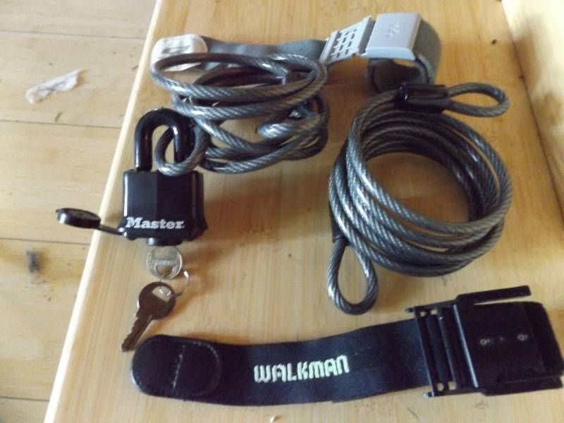 lot 421 image: Master Locks and Cables
