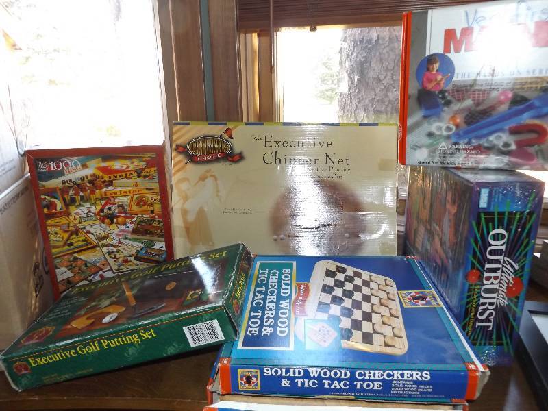 lot 204 image: Variety of Games