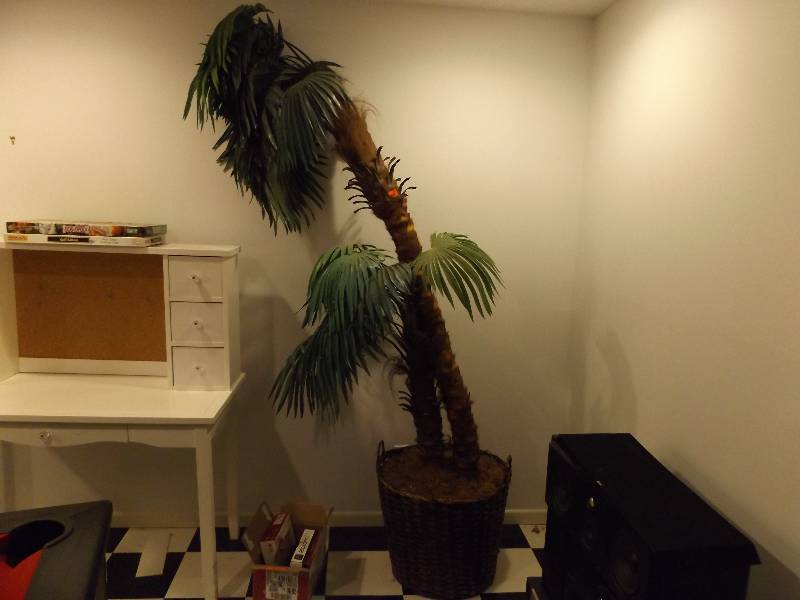 lot 358 image: Large Artificial Palm Tree