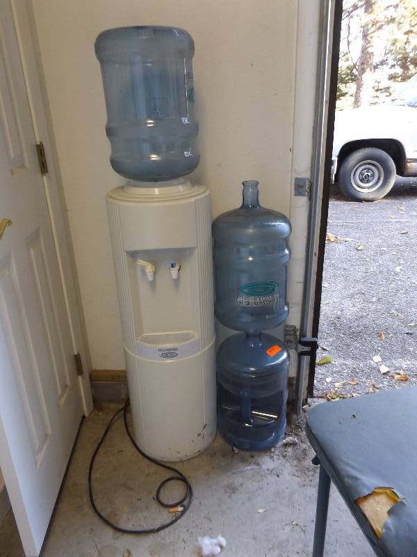 lot 253 image: Eco Water Water Cooler with 3 Empty Bottles