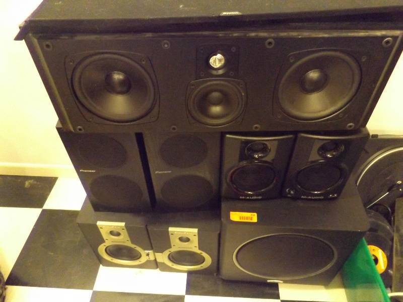 lot 359 image: 7 Speakers and Polcaudio Subwoofer
