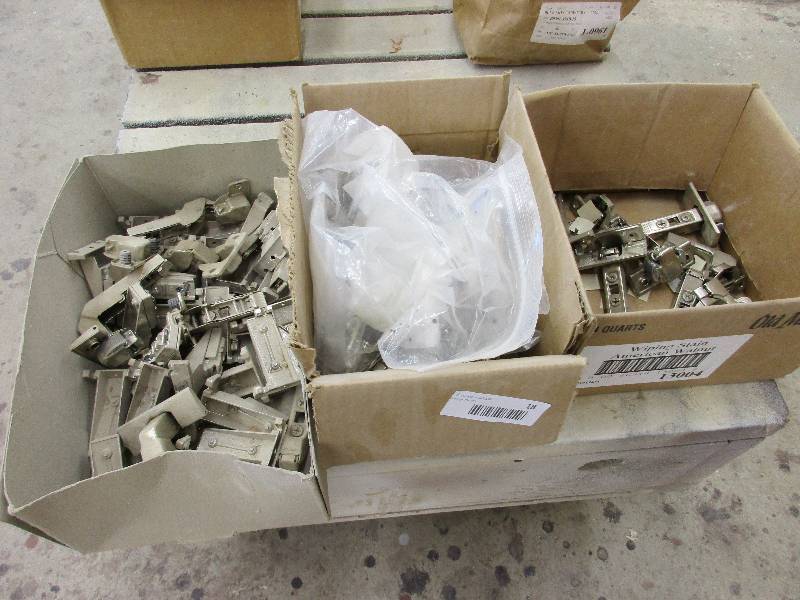 Cabinet Hinges