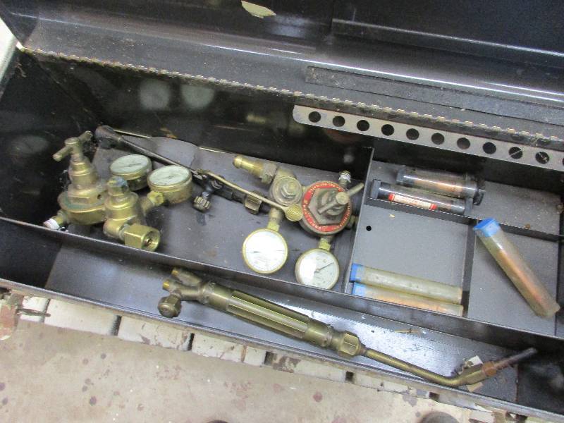 Torch gauges and head