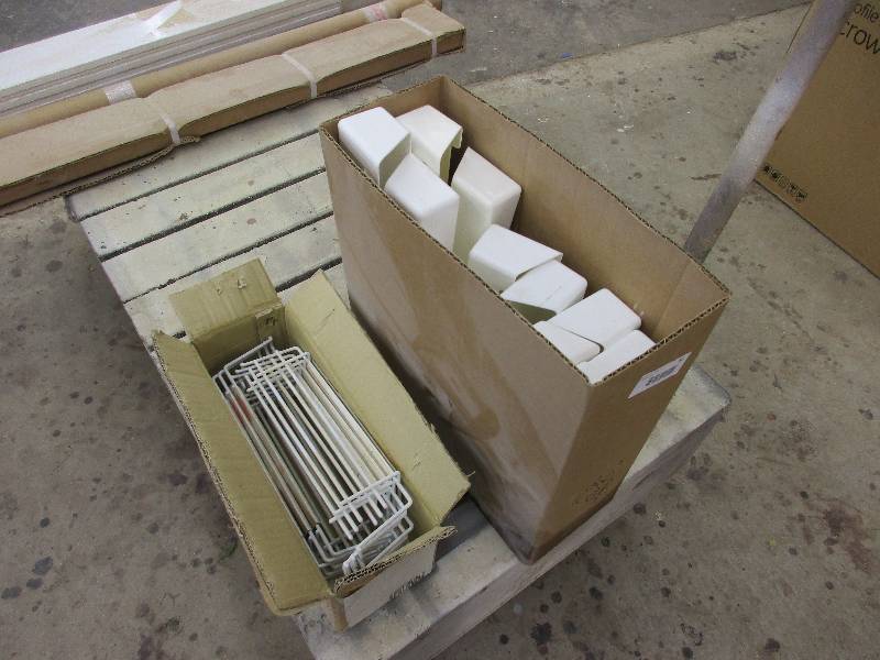 Spice racks and utensil trays
