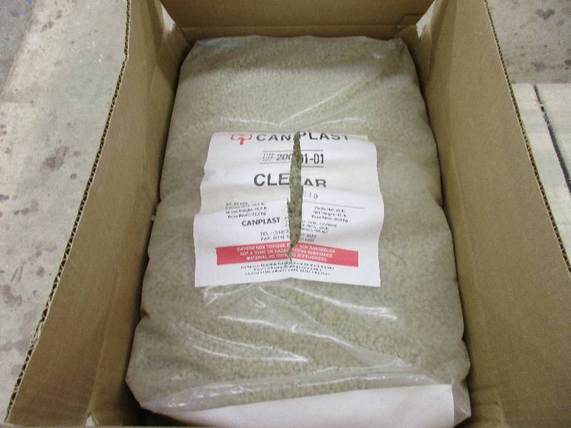 Box of clear glue beads