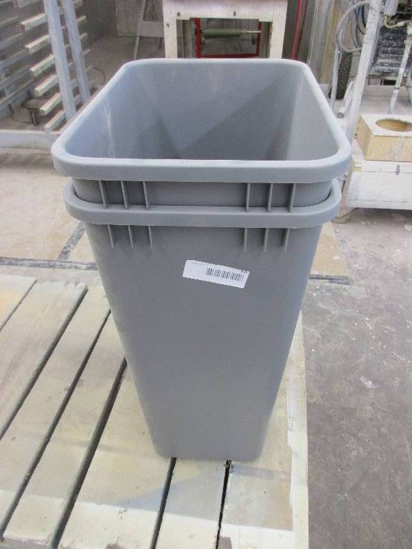 2 waste baskets