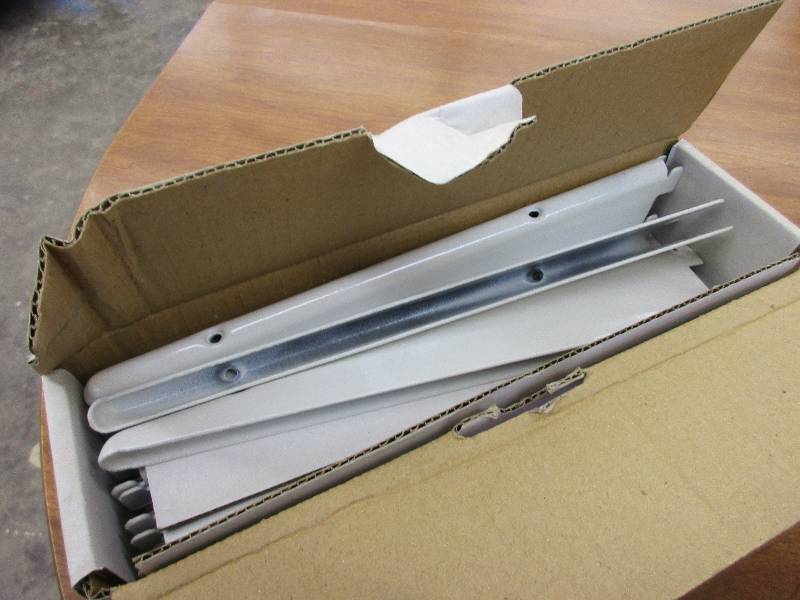 Shelf brackets